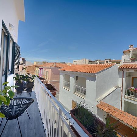 Cozy Guest House Downtown Olbia Exterior photo