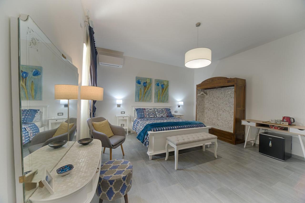 Cozy Guest House Downtown Olbia Exterior photo