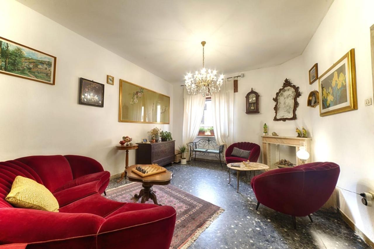 Cozy Guest House Downtown Olbia Exterior photo