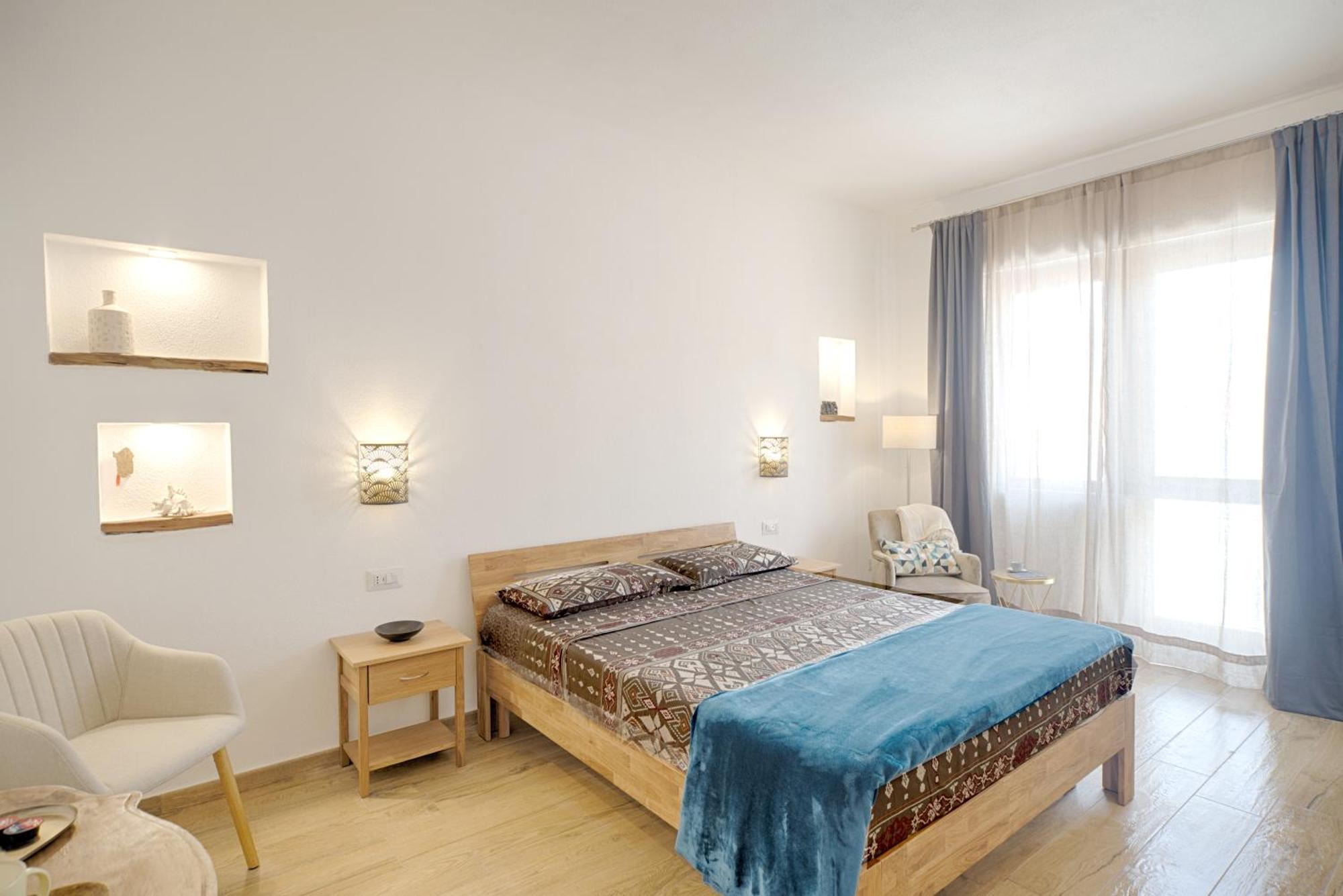 Cozy Guest House Downtown Olbia Exterior photo